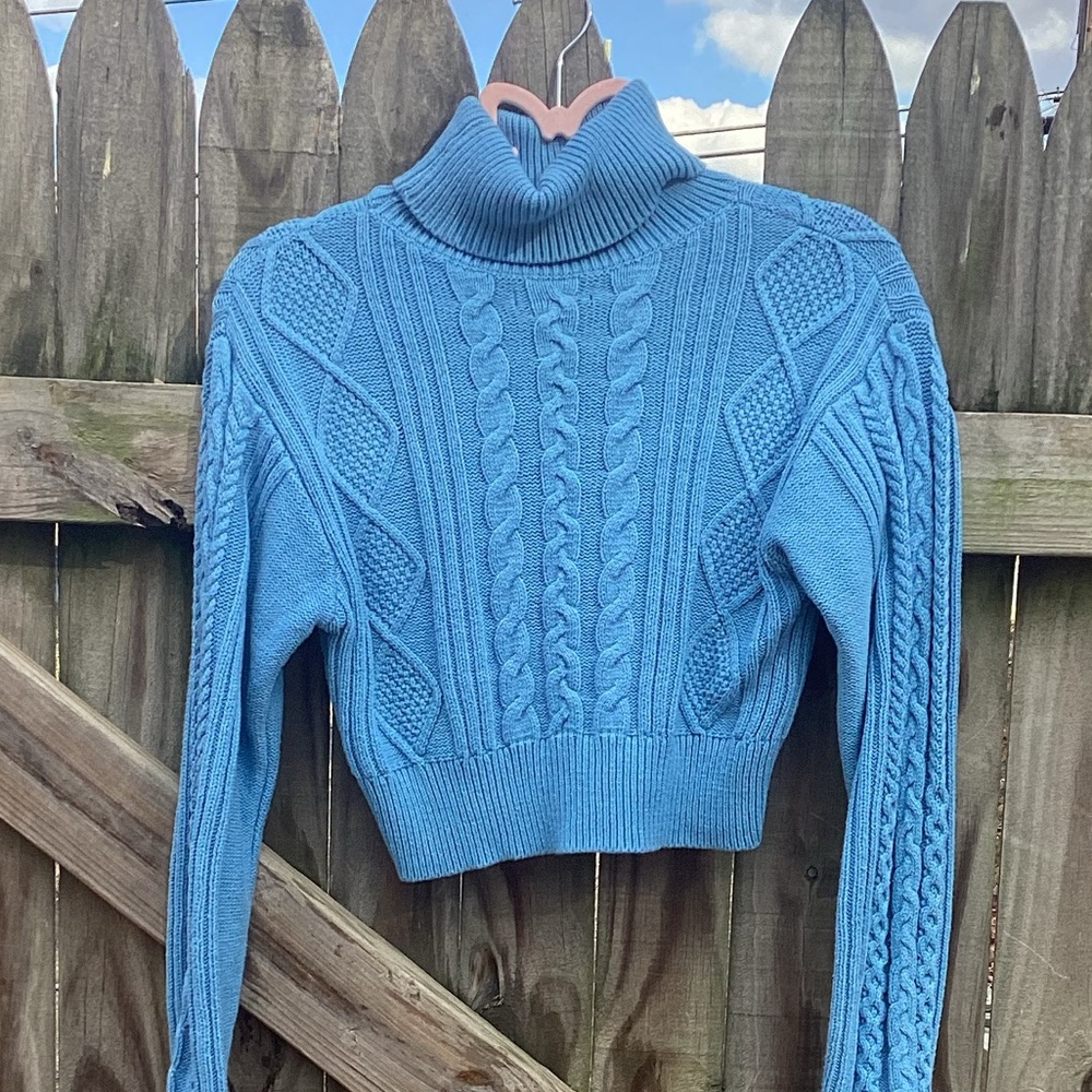 Kendall and Kylie Blue Sweater Crop top size M